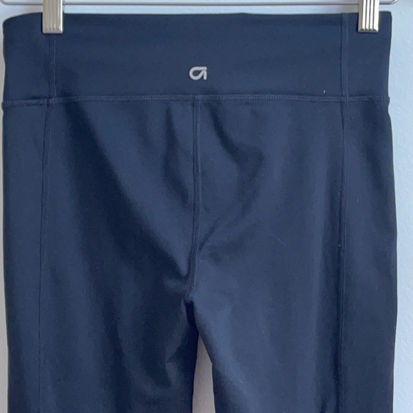 Gap fit black out technology leggings - Picture 5 of 8